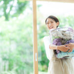 防炎カーテンは洗濯できる？　自宅での正しい洗濯方法や干し方を解説！