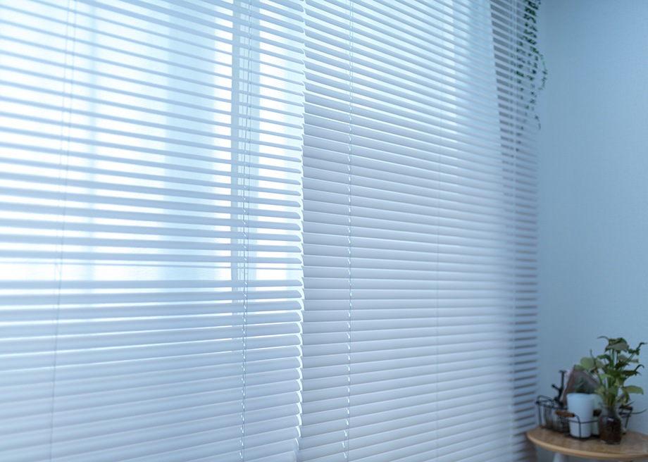 ブラインドのひもが外れた！ 原因と対処法、交換手順を分かりやすく